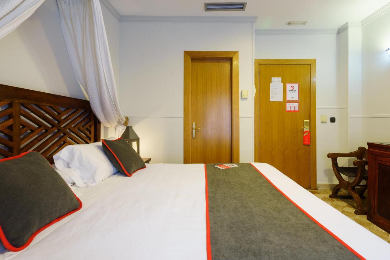 Hotel Boutique Reina Mora Гранада Екстериор снимка
