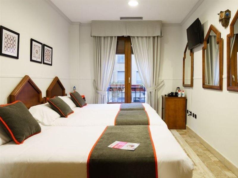 Hotel Boutique Reina Mora Гранада Екстериор снимка