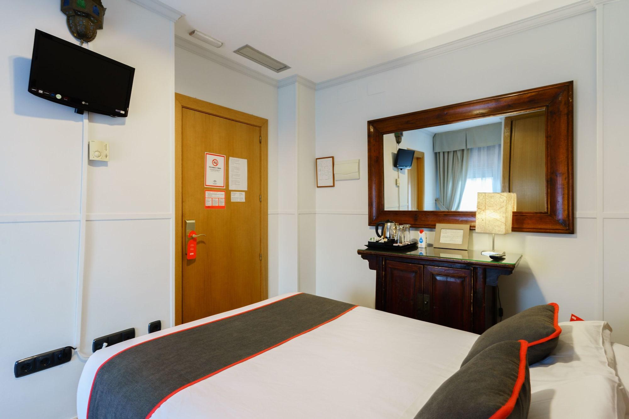 Hotel Boutique Reina Mora Гранада Екстериор снимка