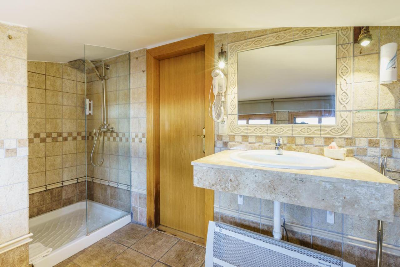 Hotel Boutique Reina Mora Гранада Екстериор снимка